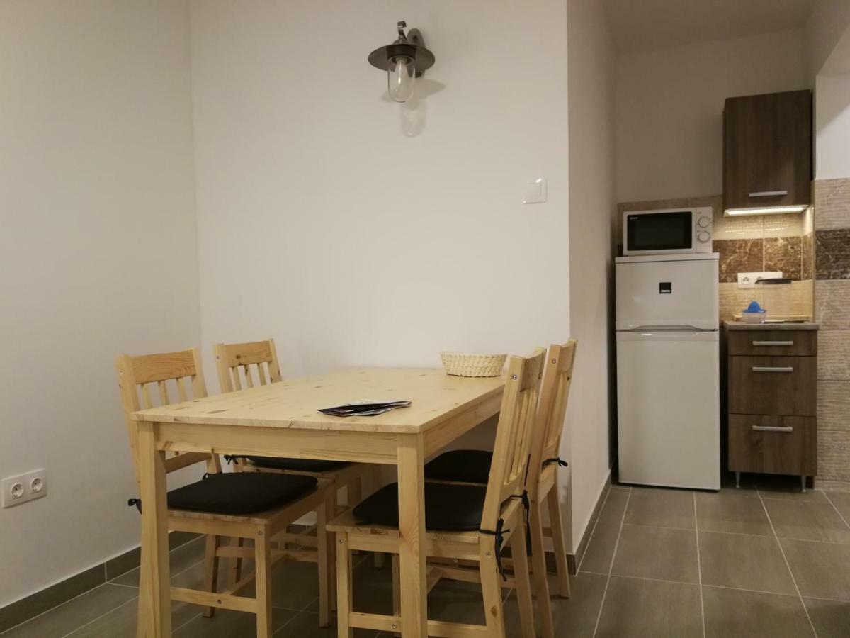 Lila Akac Vendeghaz Nocľah s raňajkami *